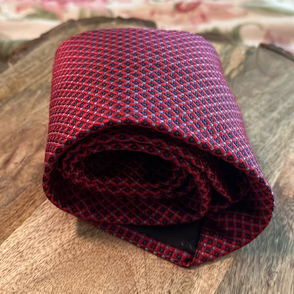 BROOKS BROTHERS 346 100% Silk Mens Career Tie MicroPrint Graphic Squares $89 NEW - Picture 11 of 12